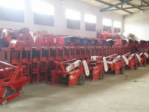 藥材移栽機車間