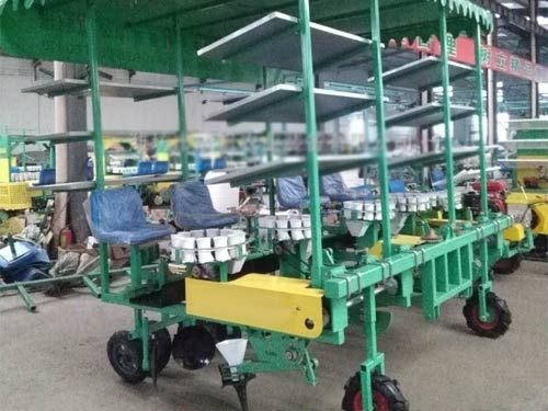 栽苗機